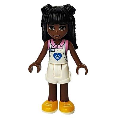 Figurine Priyanka - White Apron and Shorts, Black Hair du set 41699