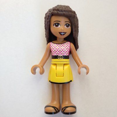 Figurine Andrea - Magenta and White Top, Yellow Skirt du set 41698