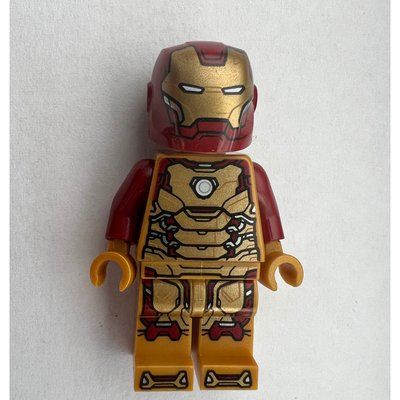 Minifigure Iron Man Mark 42 Armor, Pearl Gold Legs from set 76203