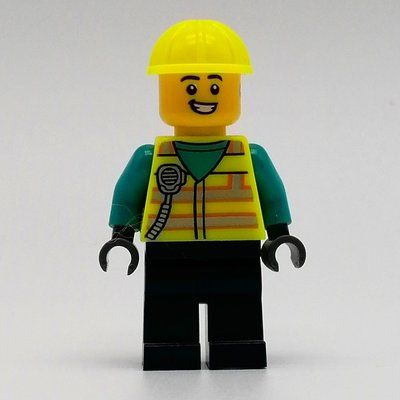 Figurine Man, Vibrant Yellow Safety Vest and Helmet du set 60335