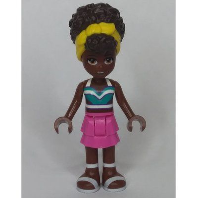Minifigura Nandi - Dark Turquoise Top, Dark Pink Skirt, Yellow Ribbon del set 41720