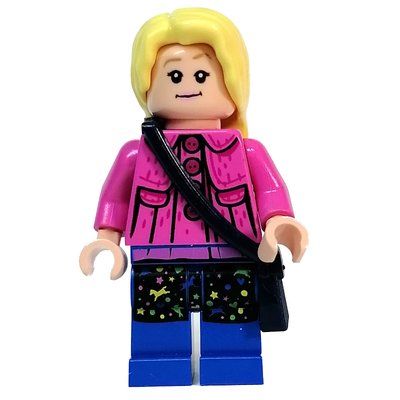 Figurine Luna Lovegood, Dark Pink Jacket, Printed Skirt du set 76405