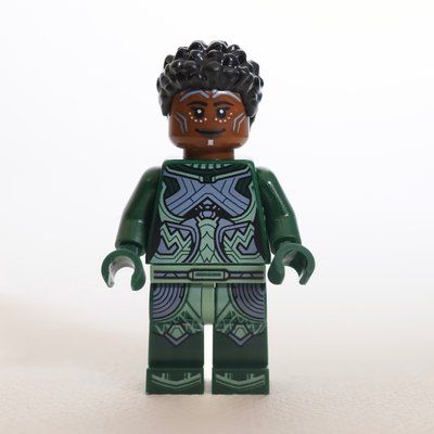 Minifigura Nakia del set 76211
