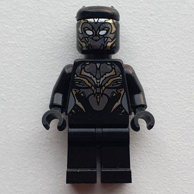 Figurine Shuri - Black Panther Suit, Mask du set 76214