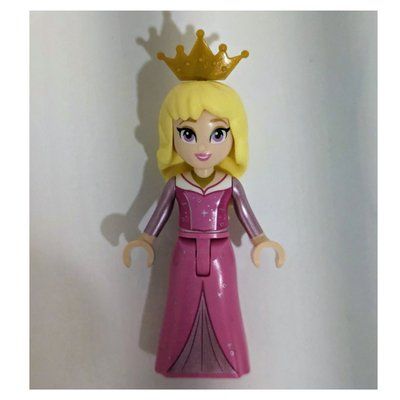 Figurine Aurora - Dark Pink Dress, Silver Decoration, Pearl Gold Crown, Big Eyes du set 43211