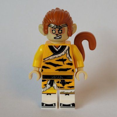Minifigure Monkie King, Animal Striped Robes del set 80045