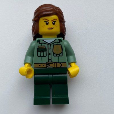 Minifigura Park Ranger del set 60394
