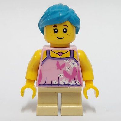 Figurine Girl, Bright Pink Top, Short Tan Legs, Dark Azure Hair du set 40584