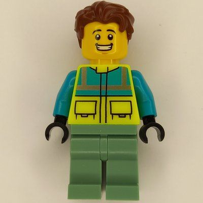 Minifigure Paramedic - Vibrant Yellow Torso, Sand Green Legs, Reddish Brown Hair del set 40582