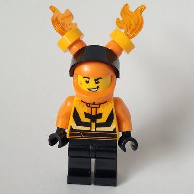Figurine Stunt Rider, Fire Suit du set 60357
