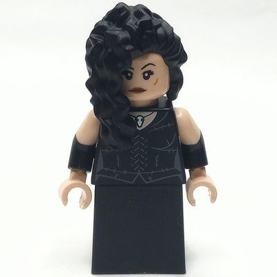 Figurine Bellatrix Lestrange, Black Dress, Plain Skirt, Light Nougat Arms du set 76415