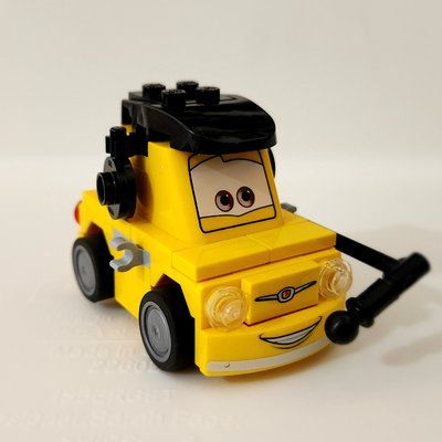Figurine Luigi (Cars), Headset du set 8206