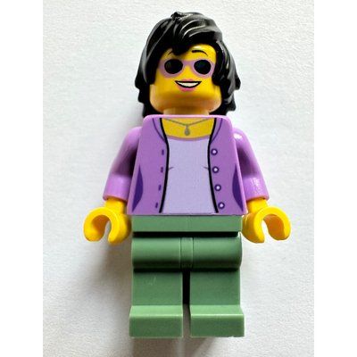 Figurine Medium Lavender Torso, Sand Green Legs, Black Hair, Sunglasses du set 910011