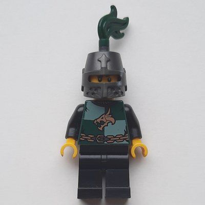Minifigure Dragon Knight, Dark Green, Helmet with Dark Green Plume, Moustache and Stubble (Pearl Titanium) del set 7947