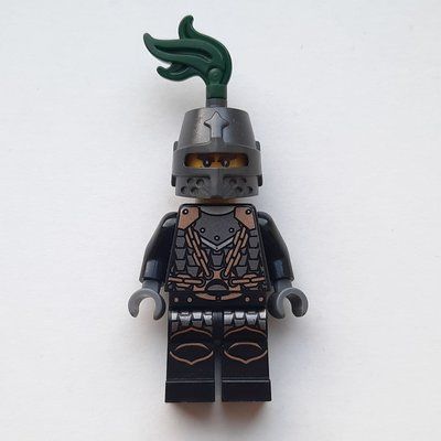 Minifigur Dragon Knight, Dark Green, Pearl Titanium Helmet with Dark Green Plume aus Set 7950