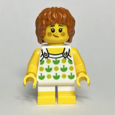Figurine Kid, White Torso, White Legs with Yellow Feet, Dark Orange Hair du set 40685