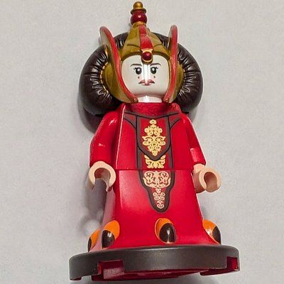 Figurine Padme Amidala / Queen Amidala (3626b Head) du set 9499