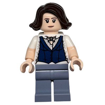 Figurine Alice Cullen du set 21354