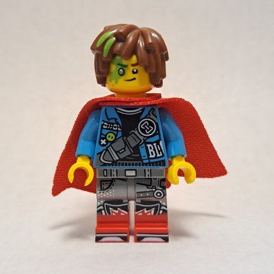 Minifigure Mateo, Dark Azure Torso, Cape del set 71492