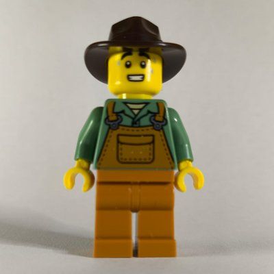 Minifigure Farmer, Medium Nougat Overalls, Dark Brown Hat del set 40822