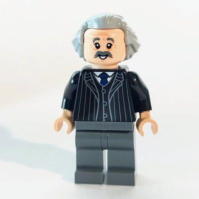 Minifigura Grandpa Joe del set 21360