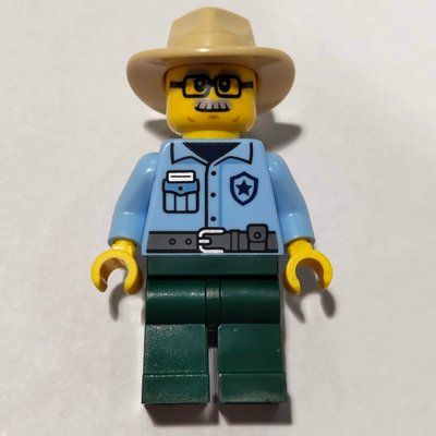 Figurine Ranger, Bright Light Blue Torso, Dark Green Legs, Fedora, Moustache du set 910058