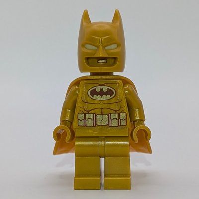 Figurine Batman, Pearl Gold Suit, Cape, and Cowl du set 76330