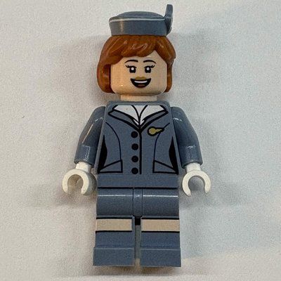 Minifigura Pan Am Air Hostess, Sand Blue Uniform del set 11378