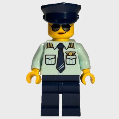 Figurine Pilot, Bright Light Blue Shirt, Dark Blue Legs, Dark Blue Cap du set 6629994