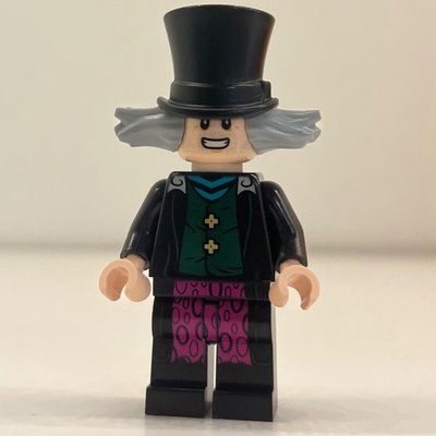 Minifigure Dr. Hiriluk del set 75641