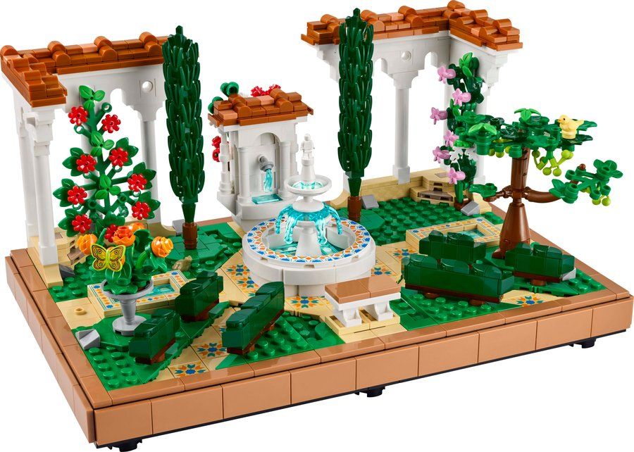 LEGO 10359 Fountain Garden