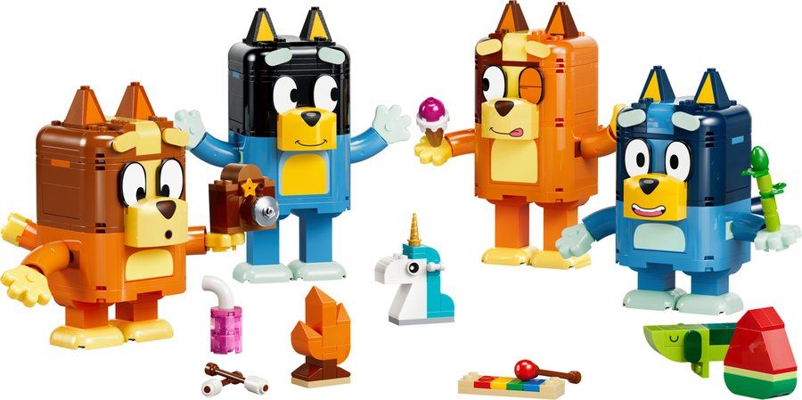 LEGO 11217 Brick-Built Bluey Family