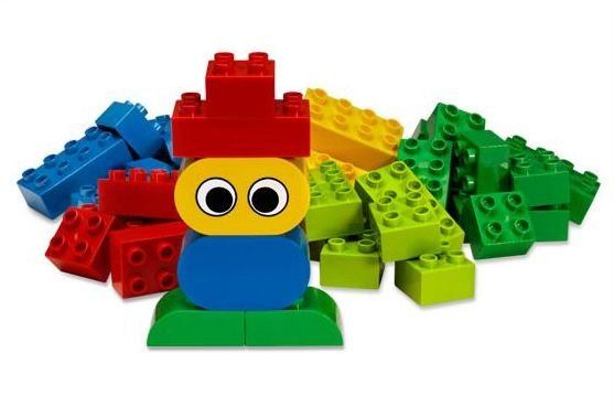 LEGO 5586 Basic Bricks with Fun Figures