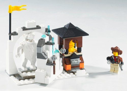 LEGO 7412 Yeti's Hideout