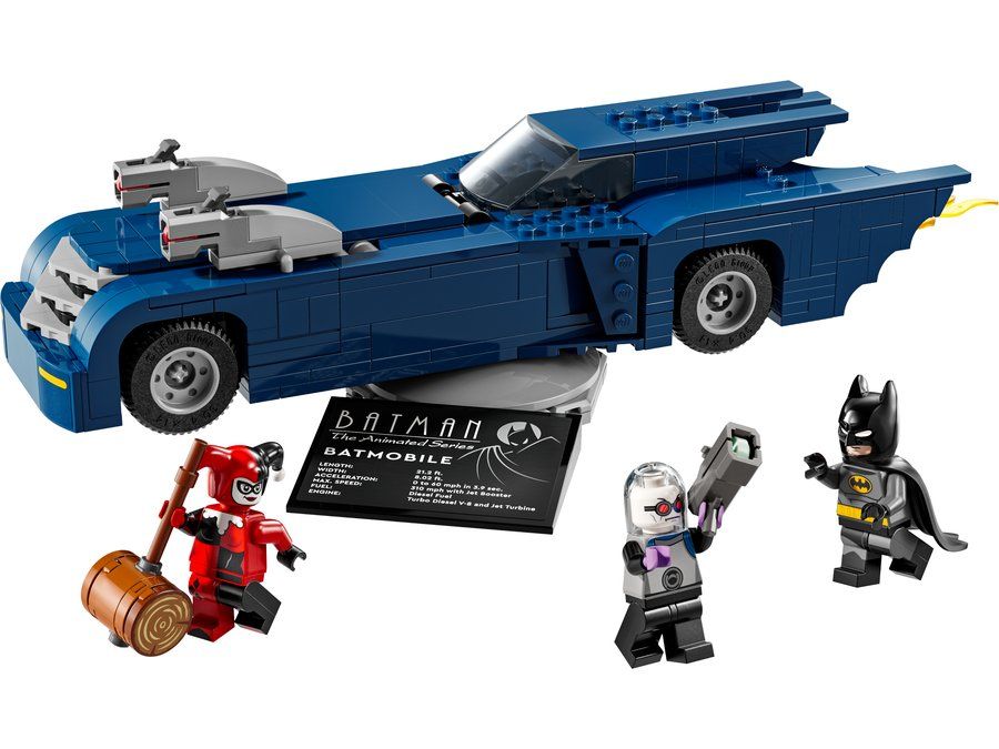 LEGO 76274 Batman with the Batmobile vs Harley Quinn and Mr. Freeze