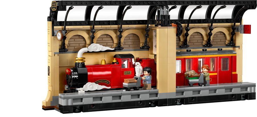 LEGO 76450 Book Nook: Hogwarts Express