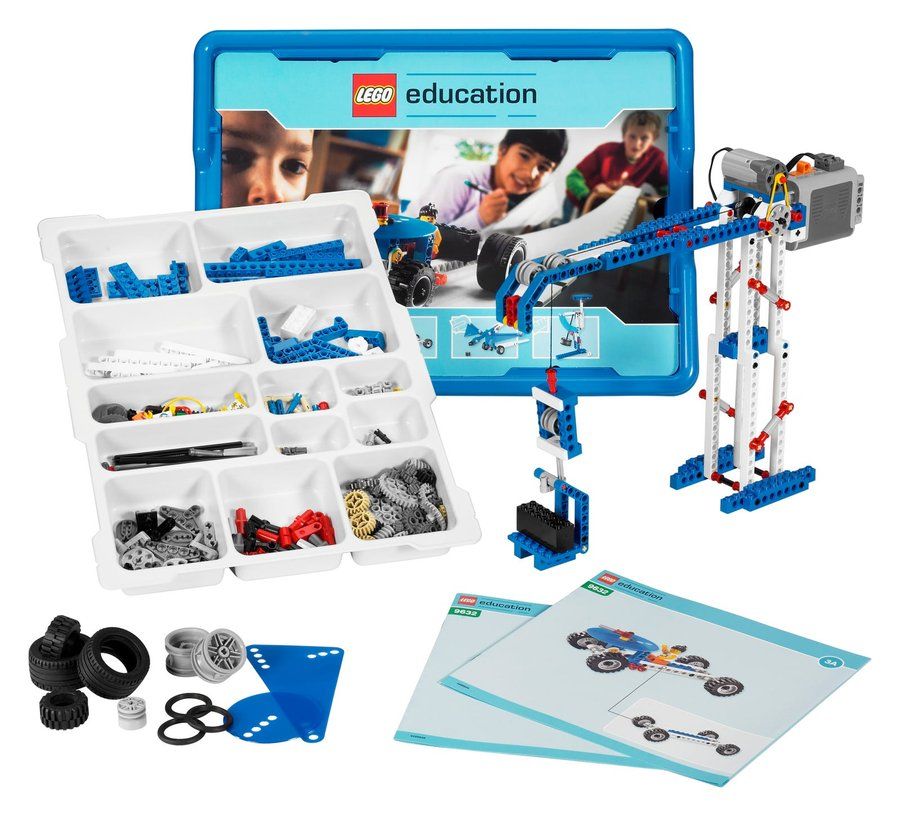 LEGO 9686 Simple and Motorized Mechanisms Base Set